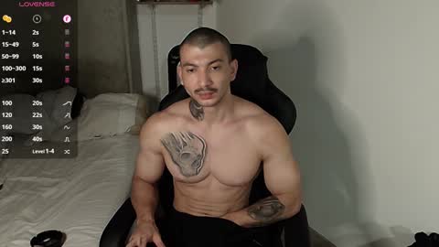 Snapshot of colombianmuscle8 chatting on February 2025 03:00:02 AM colombianmuscle8 online show from February 2025 03:00:02 AM