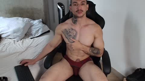 Snapshot of colombianmuscle8 chatting on February 2025 06:26:01 PM colombianmuscle8 online show from February 2025 06:26:01 PM