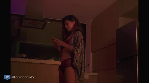 Laura online show from December 2024 12:08:01 AM