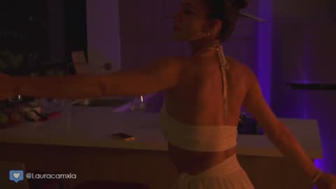 Laura online show from December 2024 03:04:01 AM