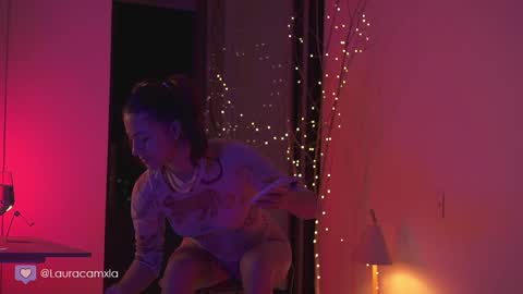 Laura online show from December 2024 11:58:02 PM