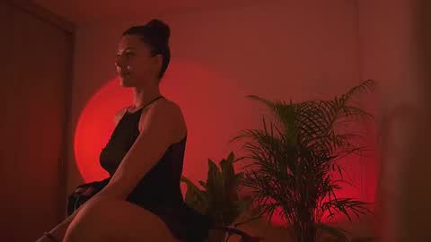 Laura online show from March 2025 12:09:02 AM