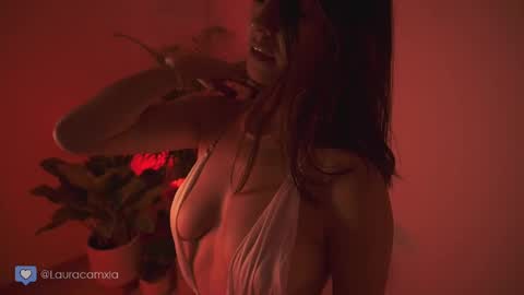 Laura online show from March 2025 06:35:01 AM