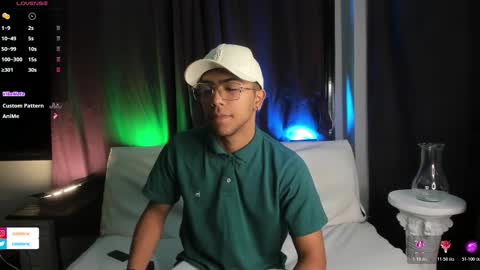 colstorw_ online show from November 2025 10:15:02 AM