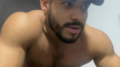 colton_x0610 online show from September 2025 10:57:02 PM