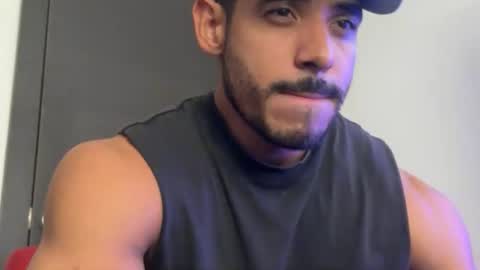 colton_x0610 online show from October 2025 05:55:02 PM