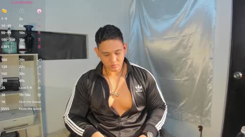 Snapshot of coltonmassif_ chatting on December 2024 08:02:02 AM coltonmassif_ online show from December 2024 08:02:02 AM