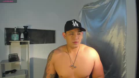 Snapshot of coltonmassif_ chatting on December 2024 07:33:02 AM coltonmassif_ online show from December 2024 07:33:02 AM