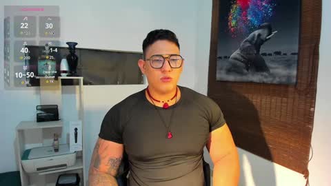 Snapshot of coltonmassif_ chatting on January 2025 06:17:01 AM coltonmassif_ online show from January 2025 06:17:01 AM