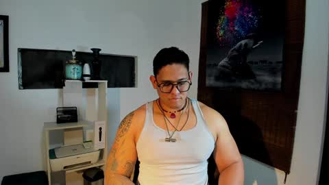 Snapshot of coltonmassif_ chatting on January 2025 08:18:02 AM coltonmassif_ online show from January 2025 08:18:02 AM