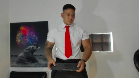 Snapshot of coltonmassif_ chatting on February 2025 04:58:02 PM coltonmassif_ online show from February 2025 04:58:02 PM