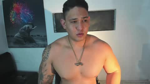 Snapshot of coltonmassif_ chatting on February 2025 12:28:01 AM coltonmassif_ online show from February 2025 12:28:01 AM