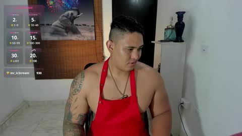 Snapshot of coltonmassif_ chatting on March 2025 05:57:01 AM coltonmassif_ online show from March 2025 05:57:01 AM