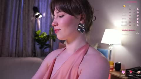 Snapshot of come_in_bed chatting on February 2026 01:42:02 PM Audrey online show from February 2026 01:42:02 PM