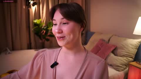 Snapshot of come_in_bed chatting on March 2026 01:29:02 PM Audrey online show from March 2026 01:29:02 PM