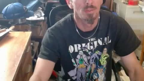 Snapshot of comic_king27 chatting on February 2025 09:22:01 PM Nelson or ComicKing and sometime Peachy143 online show from February 2025 09:22:01 PM