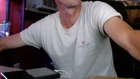 Snapshot of comic_king27 chatting on October 2025 11:46:01 PM Nelson or ComicKing and sometime Peachy143 online show from October 2025 11:46:01 PM