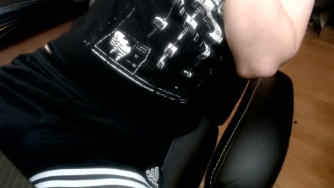 Snapshot of commanderchip chatting on January 2025 07:06:01 AM commanderchip online show from January 2025 07:06:01 AM