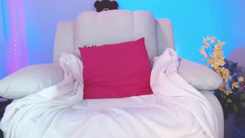 Snapshot of concubine_princess chatting on December 2024 02:38:01 AM Ariane... online show from December 2024 02:38:01 AM