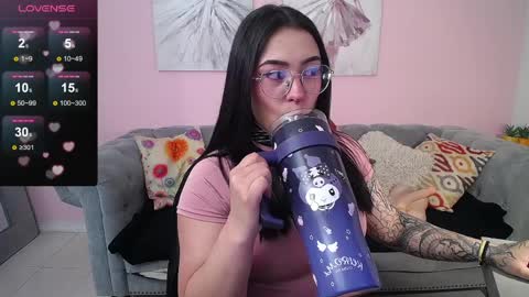 Snapshot of connie_haze chatting on April 2026 04:34:01 PM Connie online show from April 2026 04:34:01 PM