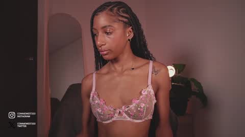   independent model online show from December 2024 09:52:01 PM