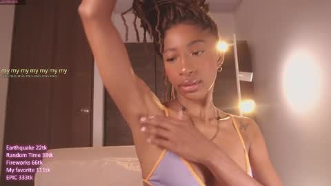 Snapshot of connie_west0 chatting on April 2026 11:21:03 PM independent model online show from April 2026 11:21:03 PM