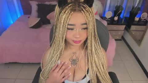 Conny online show from October 2025 02:02:01 PM