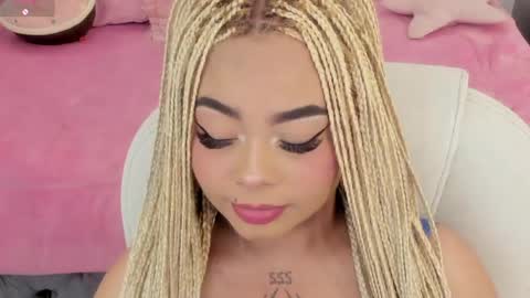 Snapshot of conny_curly chatting on May 2026 08:37:01 PM Conny online show from May 2026 08:37:01 PM