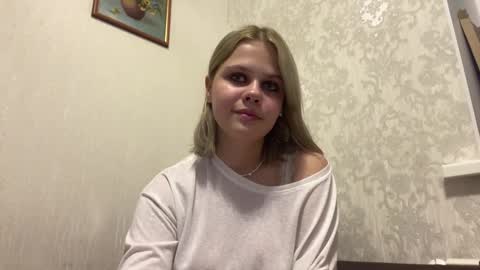 Snapshot of constancecovil chatting on March 2026 02:33:02 PM Viktorina online show from March 2026 02:33:02 PM