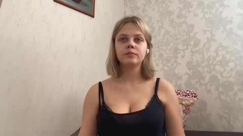 Snapshot of constancecovil chatting on March 2026 10:32:01 AM Viktorina online show from March 2026 10:32:01 AM