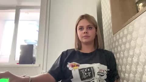 Snapshot of constancecovil chatting on March 2026 01:26:01 PM Viktorina online show from March 2026 01:26:01 PM