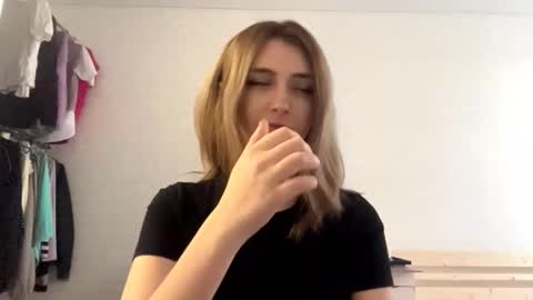 Amelia online show from March 2026 01:07:02 PM