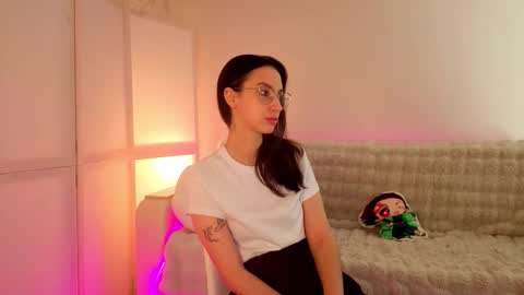 coochyy online show from October 2025 10:02:01 AM