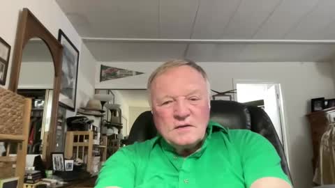 Snapshot of cookoosnest chatting on December 2024 05:45:02 AM cookoosnest online show from December 2024 05:45:02 AM