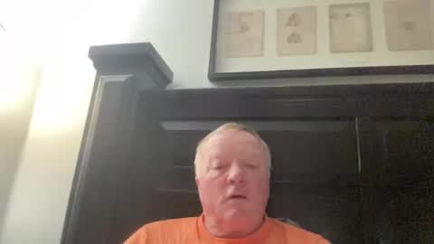 Snapshot of cookoosnest chatting on December 2024 02:12:01 PM cookoosnest online show from December 2024 02:12:01 PM