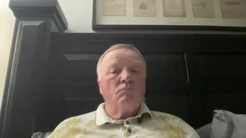 Snapshot of cookoosnest chatting on December 2024 04:38:01 AM cookoosnest online show from December 2024 04:38:01 AM