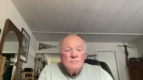 Snapshot of cookoosnest chatting on October 2025 05:53:02 AM cookoosnest online show from October 2025 05:53:02 AM