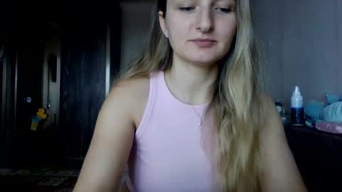 cora_fora online show from December 2025 10:57:02 AM