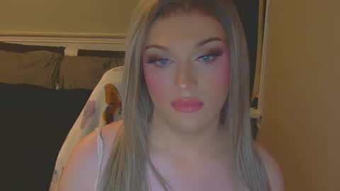 Snapshot of coracav chatting on November 2025 01:27:02 AM coracav online show from November 2025 01:27:02 AM