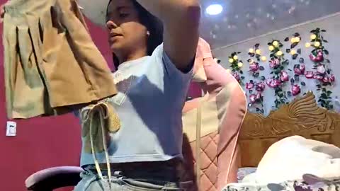 coral0403 online show from April 2026 09:29:02 PM