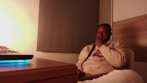 Coral online show from April 2026 11:21:02 PM