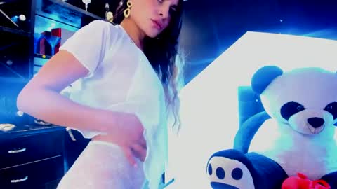 Coral  online show from February 2025 03:07:01 PM