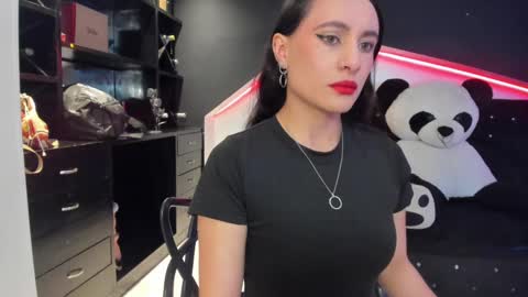 Coral  online show from September 2025 01:03:01 PM