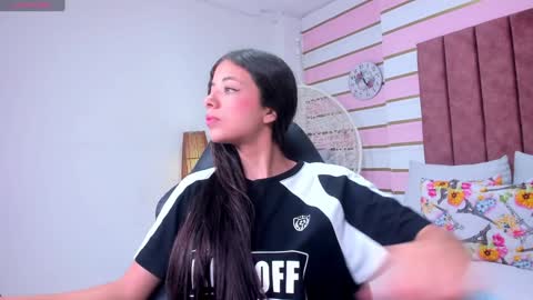 Snapshot of coral_taylorr chatting on December 2024 07:48:02 PM Coral online show from December 2024 07:48:02 PM