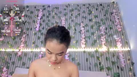 Snapshot of coralineross_ chatting on November 2025 11:09:02 AM coralineross_ online show from November 2025 11:09:02 AM