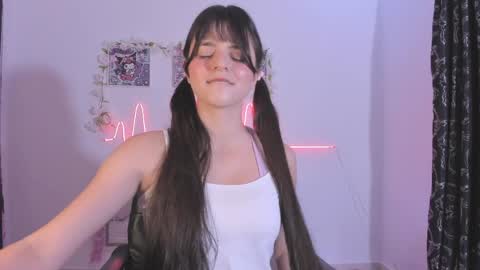 Snapshot of coralinexxx07 chatting on April 2026 03:42:02 AM Coraline uwu Bienvenidos al dulce mundo de Coraline Hola amores soy Coraline Una chica tierna juguetona online show from April 2026 03:42:02 AM