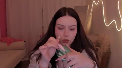 little girl who is always right or just Cora online show from February 2026 05:45:01 AM