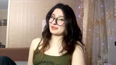Elisheva online show from February 2026 01:39:01 PM