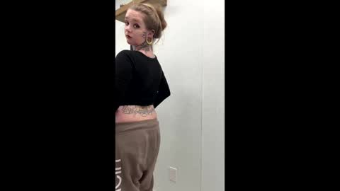 corpsechick online show from December 2024 11:18:01 PM