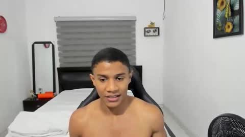 Snapshot of corzoethan chatting on November 2025 10:59:02 PM Ethan online show from November 2025 10:59:02 PM